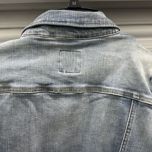 Serra Denim Jacket Puff sleeve Buckle on the back NWT - Picture 5 of 8